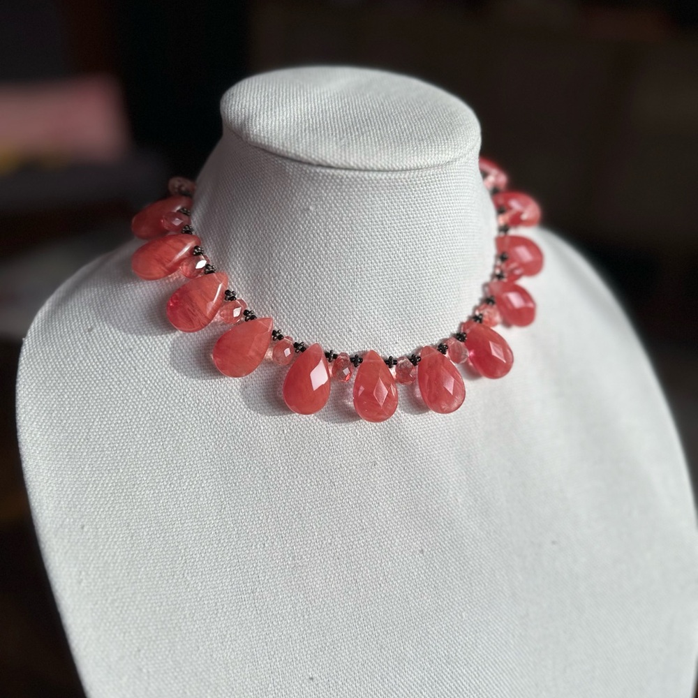 GORGEOUS Cut Glass Coral Teardrop Necklace